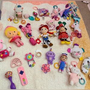 Infant girl toys & baby teethers